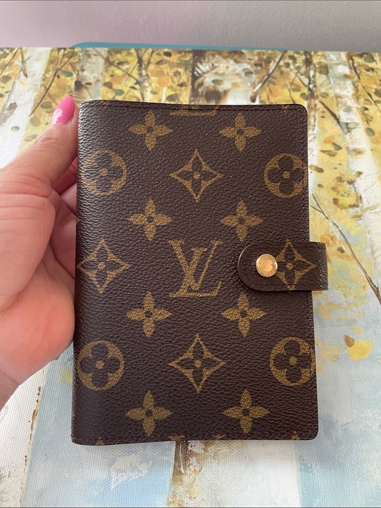 Louis Vuitton Handbags - Louis Vuitton Monogram Agenda Cover in Brown and Gold